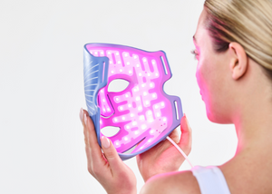 How Blue Light Therapy Can Help You Beat Adult Acne